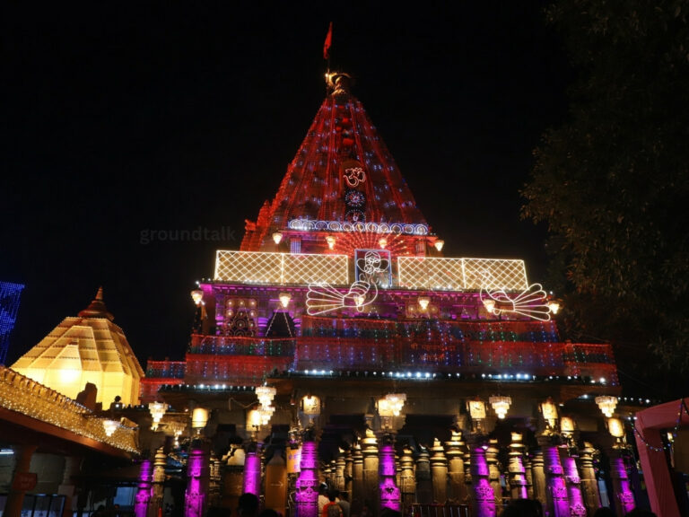 महाकालेश्वर उज्जैन में शिवरात्रि की ऐतिहासिक भीड़