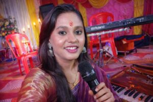 समस्तीपुर की बेटी सोनम आर यादव, जो सादगी और भक्ति गीतों से भोजपुरी संगीत में पहचान बना रही हैं